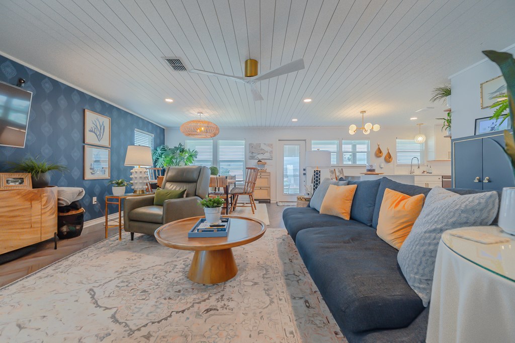 101 Quail Dr