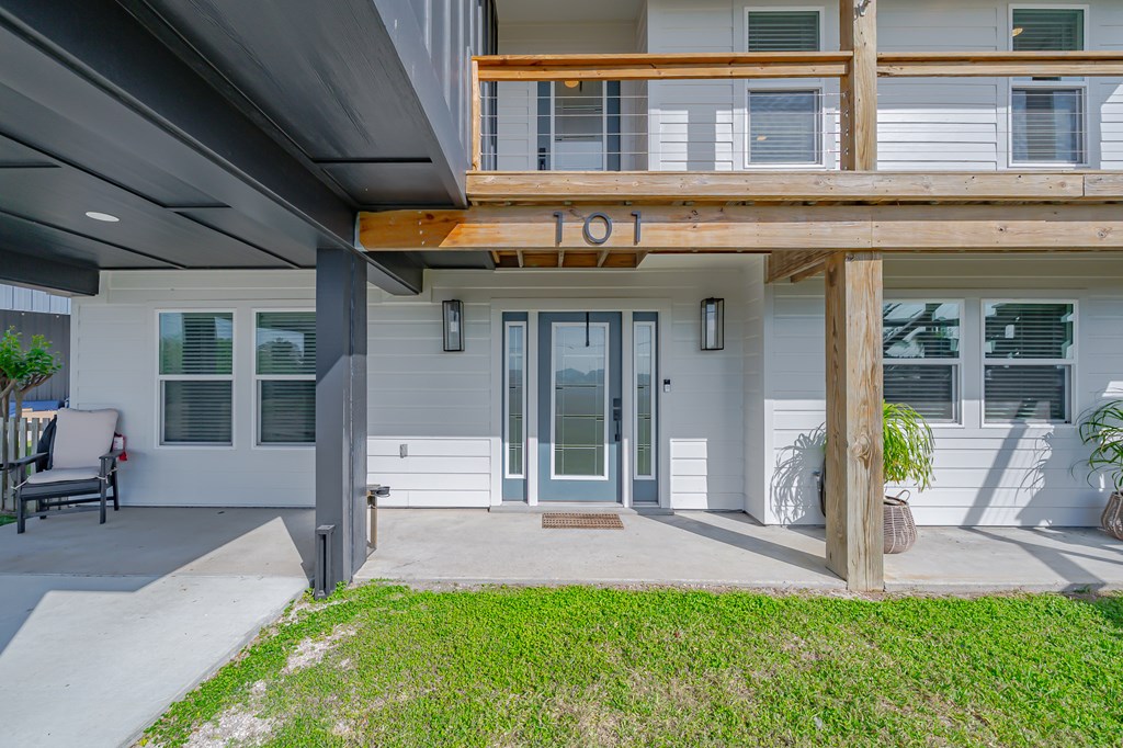 101 Quail Dr