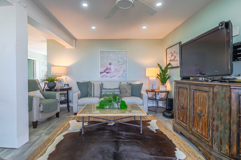 101 Quail Dr
