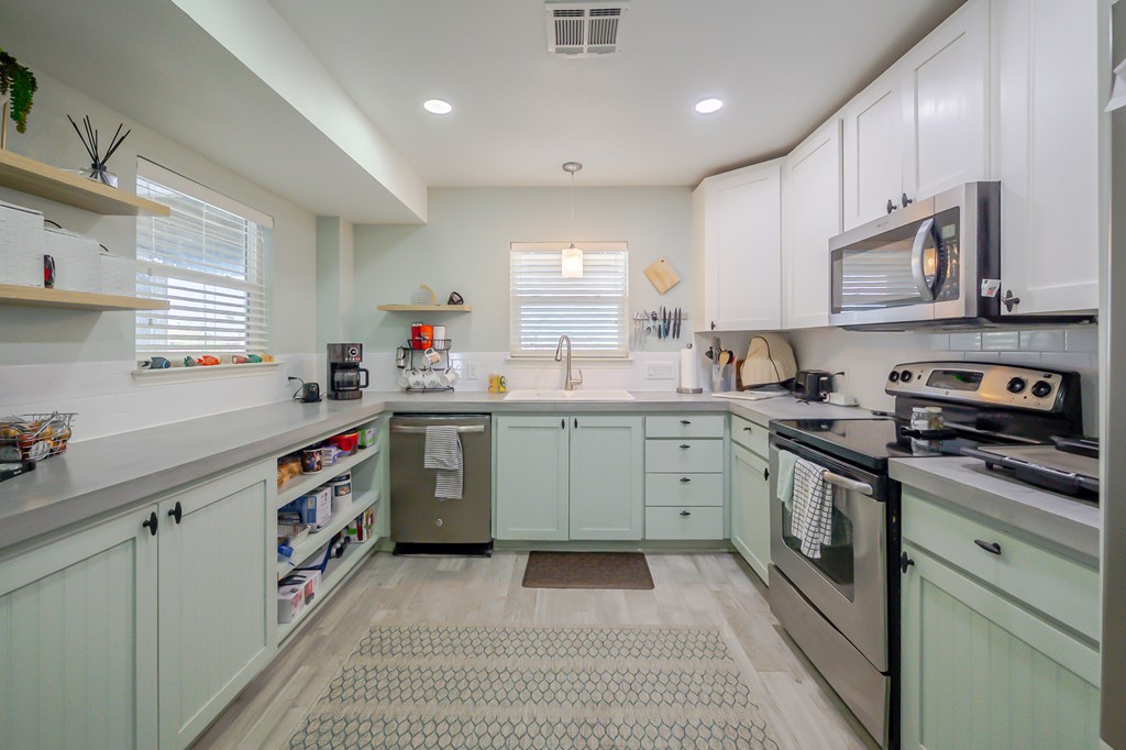 101 Quail Dr