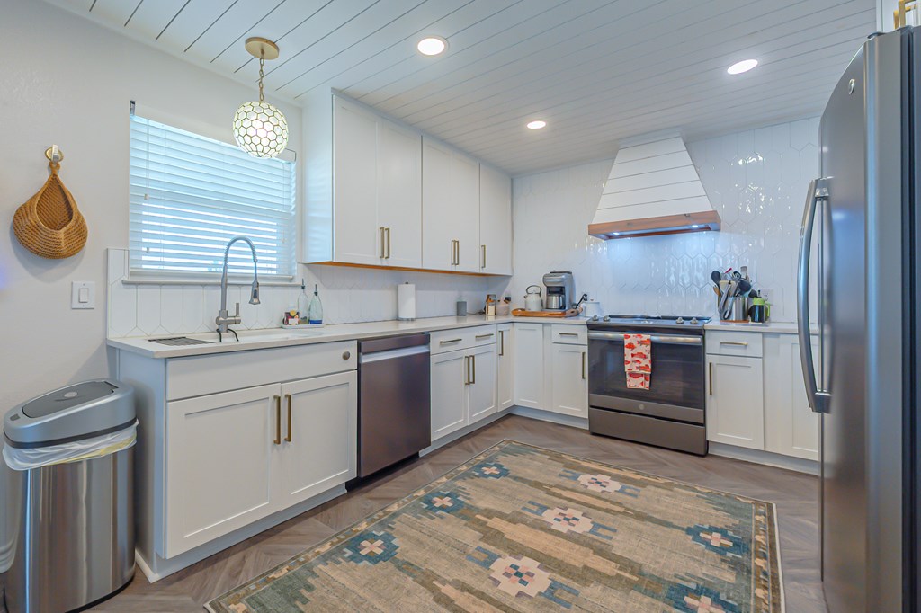 101 Quail Dr