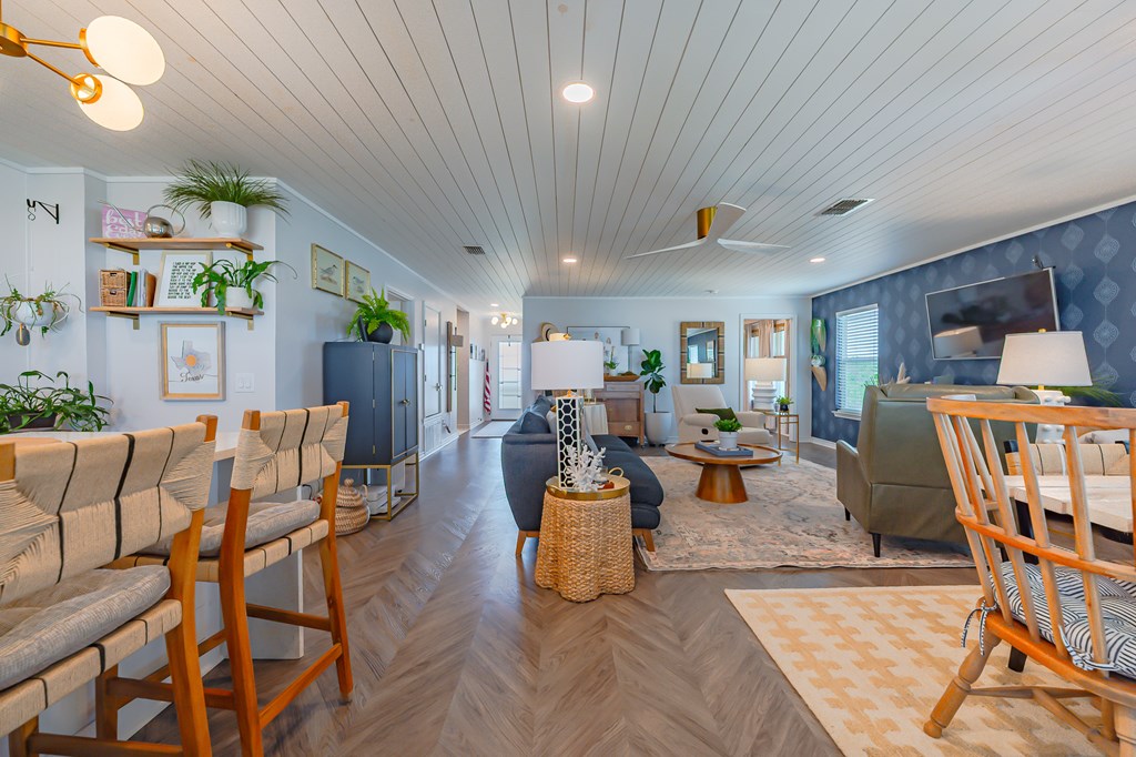 101 Quail Dr