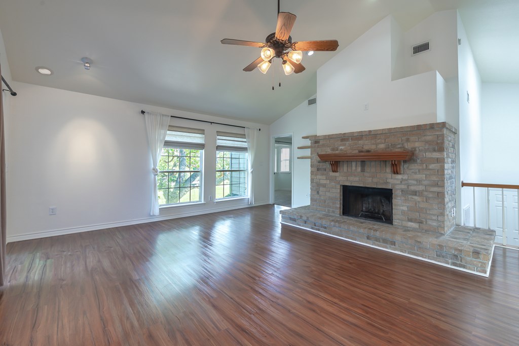 210 Oak Bay # 1203