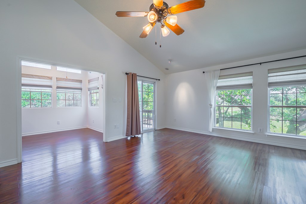 210 Oak Bay # 1203