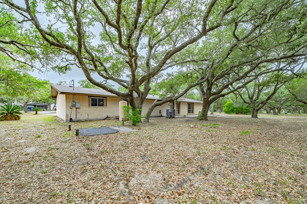1309 Mesquite St