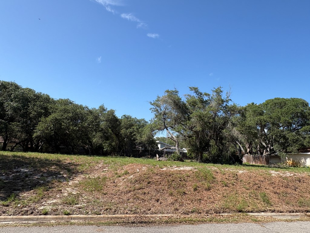 3106 Traylor Blvd