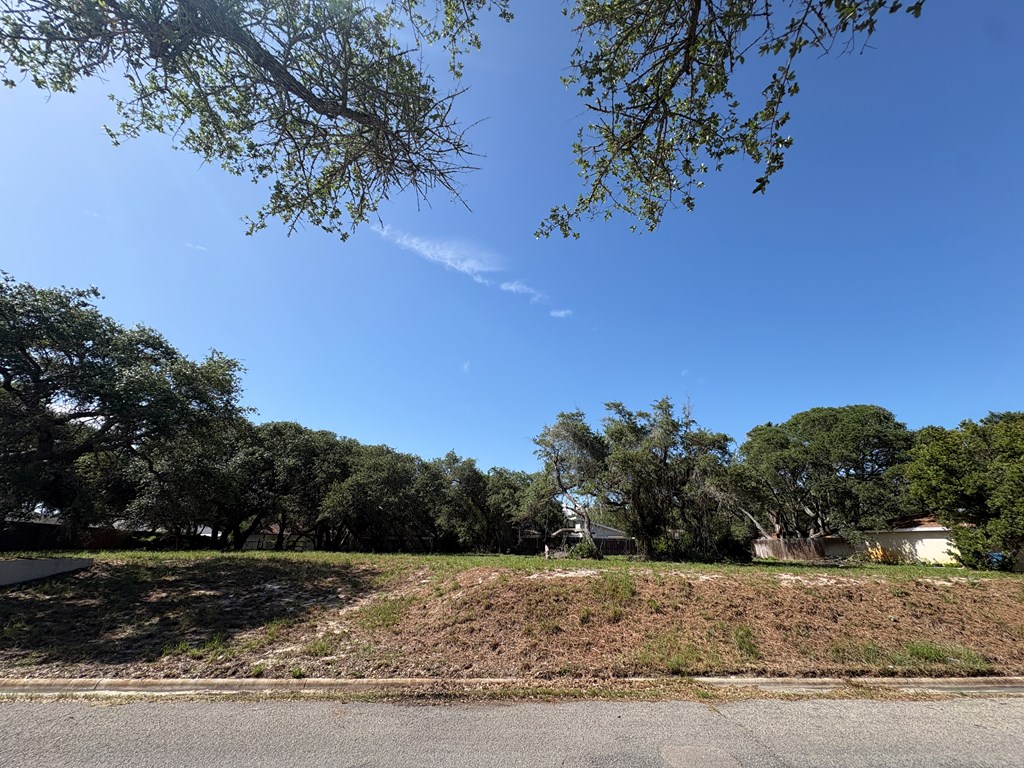 3106 Traylor Blvd