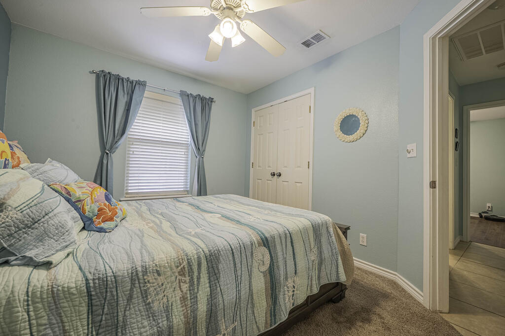 412 Fairway Oaks