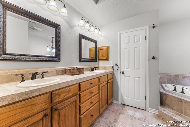 109 Sage Oaks Trail