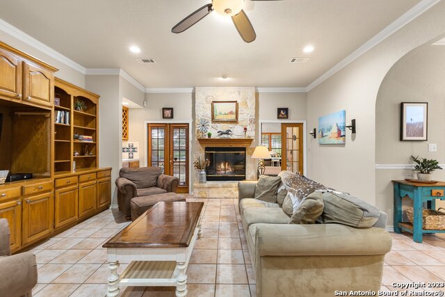 109 Sage Oaks Trail