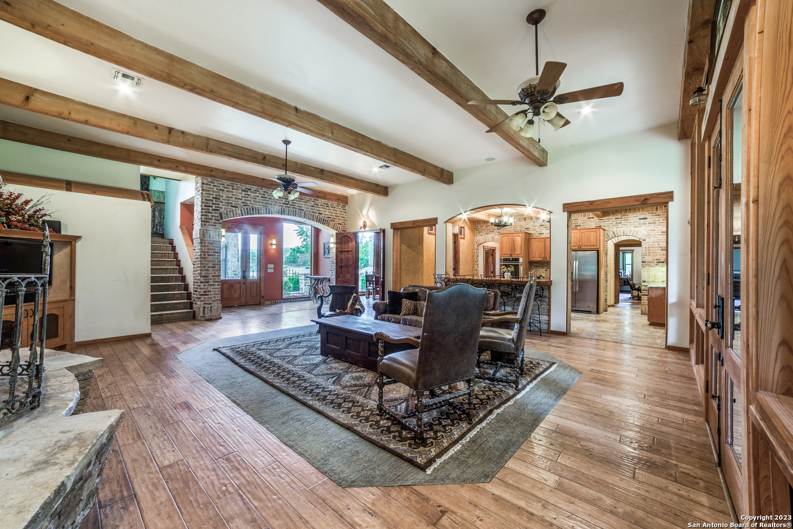 5214 US Highway 83 N