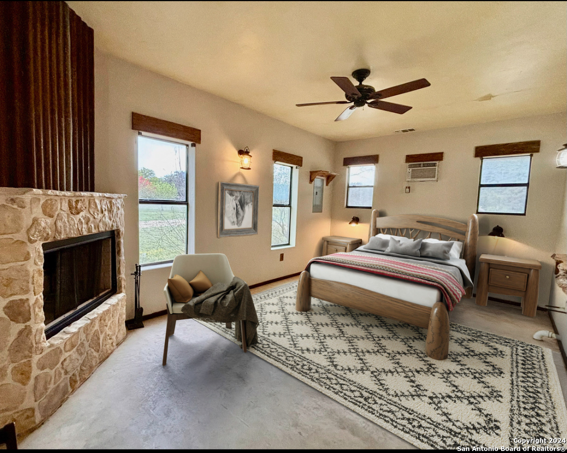 5214 US Highway 83 N