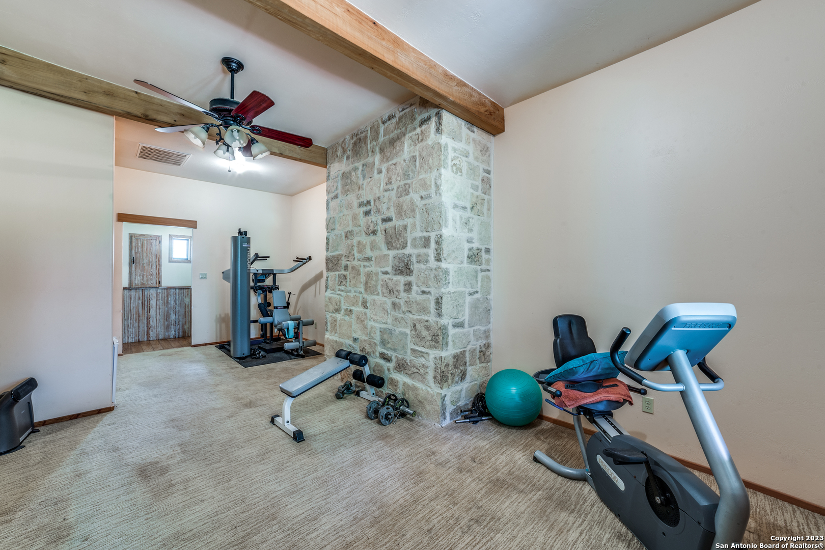 5214 US Highway 83 N