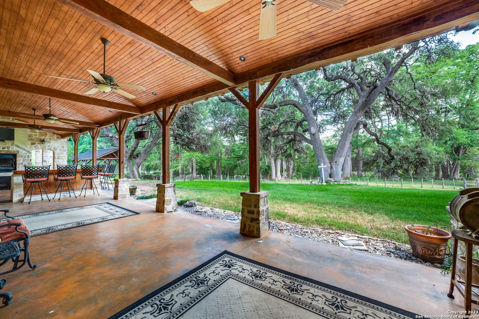 5214 US Highway 83 N