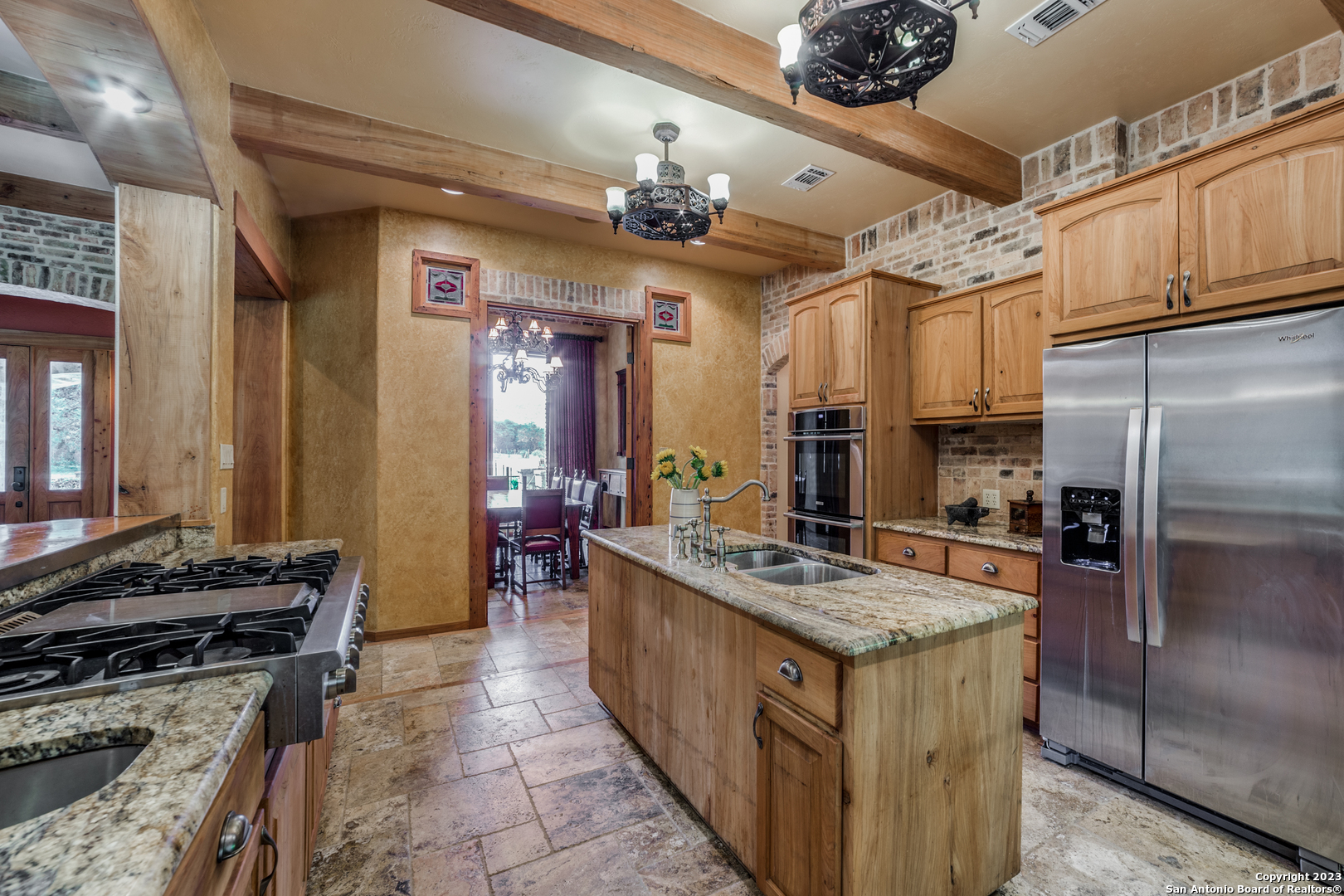 5214 US Highway 83 N