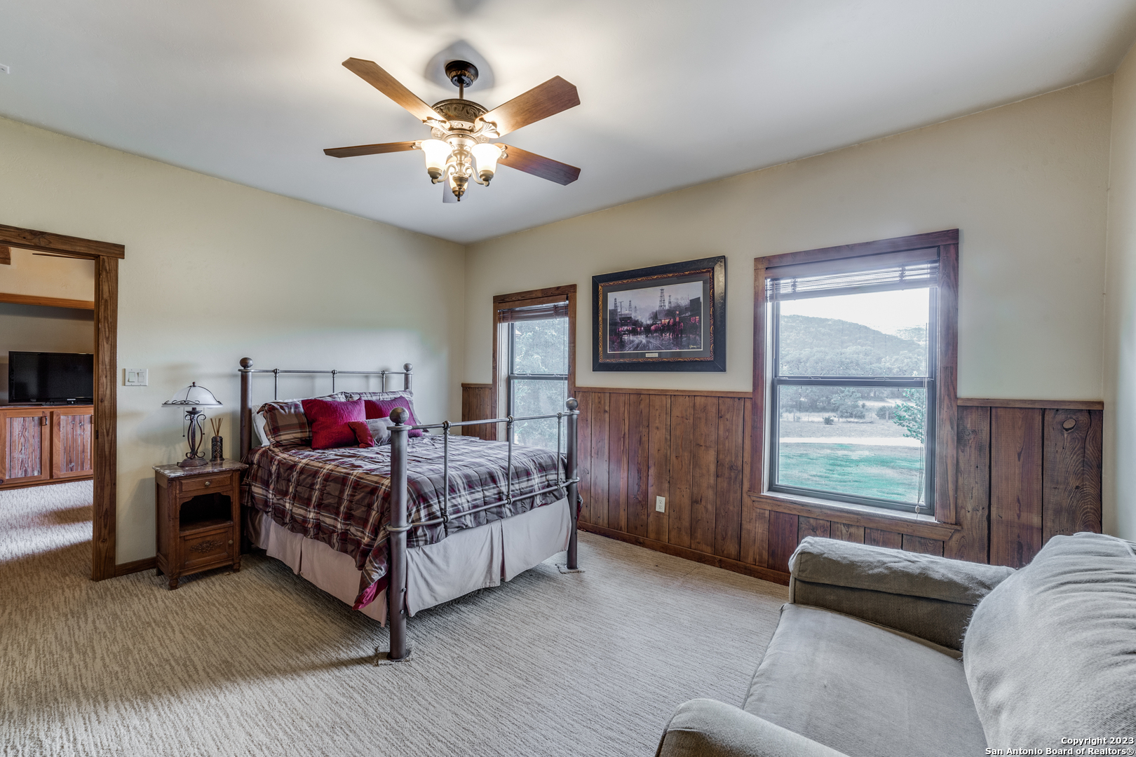 5214 US Highway 83 N
