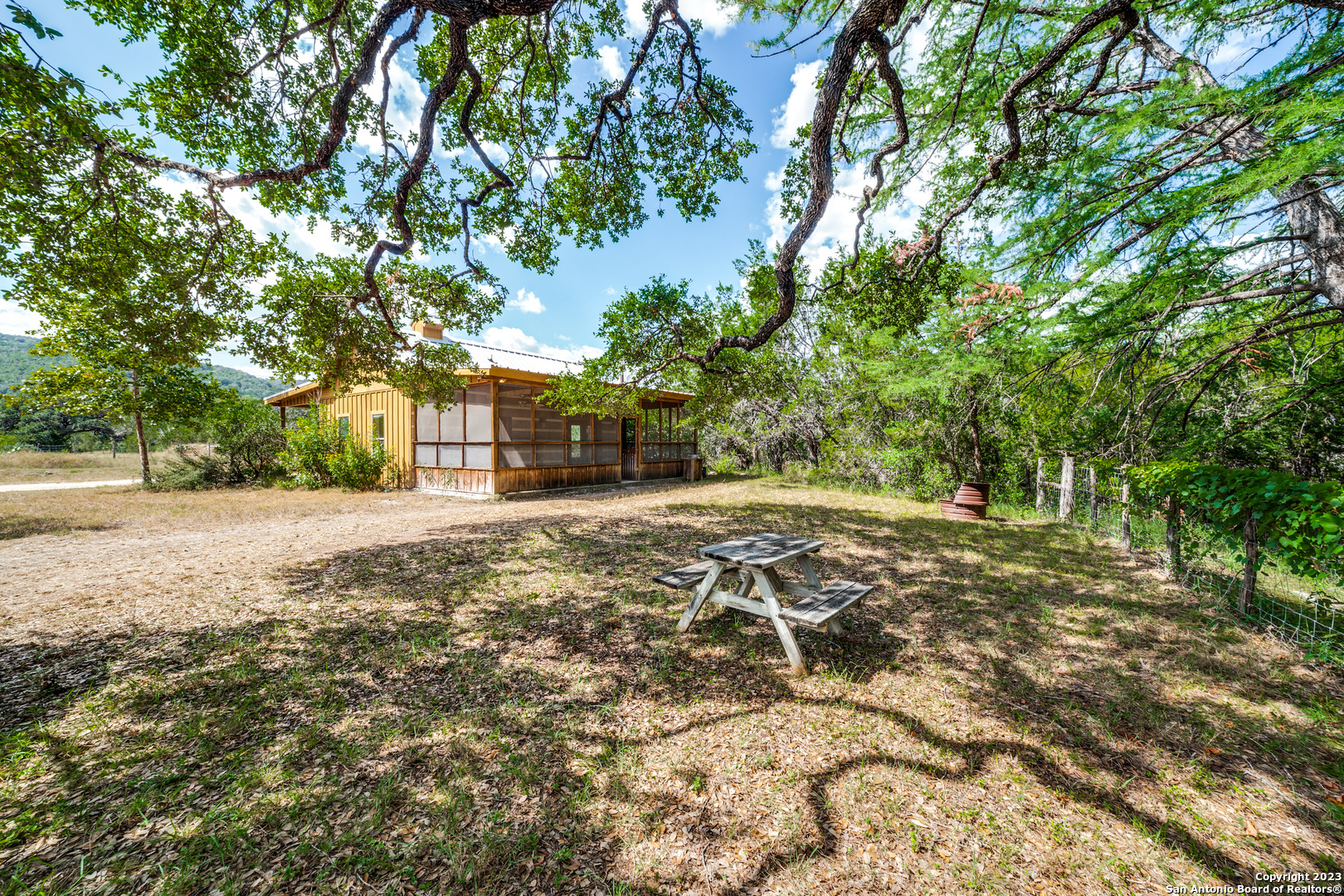 5214 US Highway 83 N