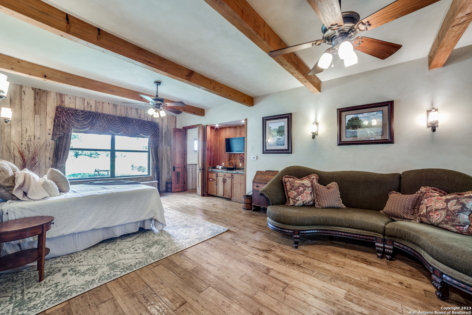 5214 US Highway 83 N