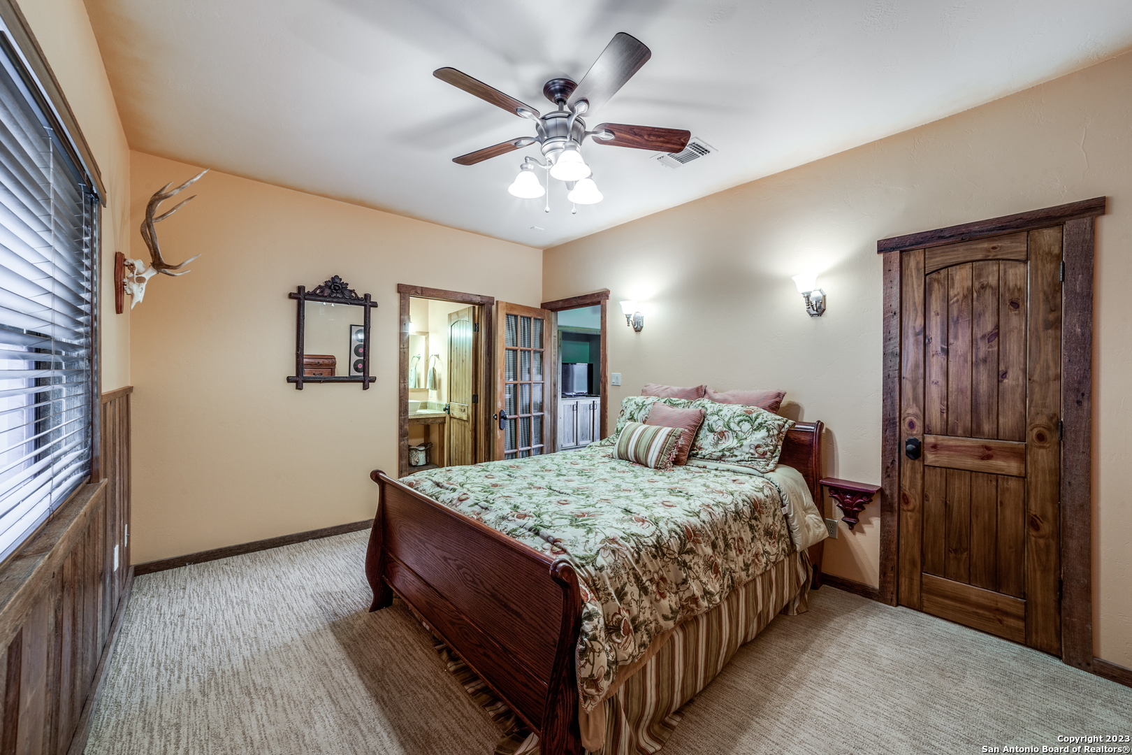 5214 US Highway 83 N
