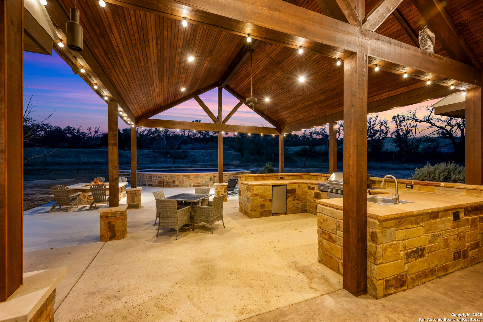 3065 CYPRESS CREEK RD