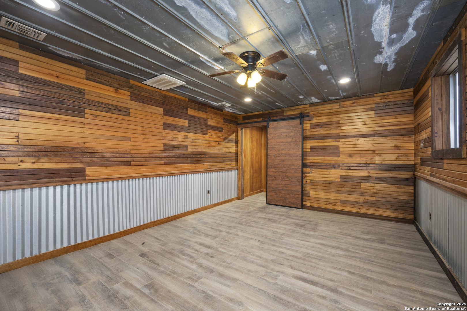 3065 CYPRESS CREEK RD