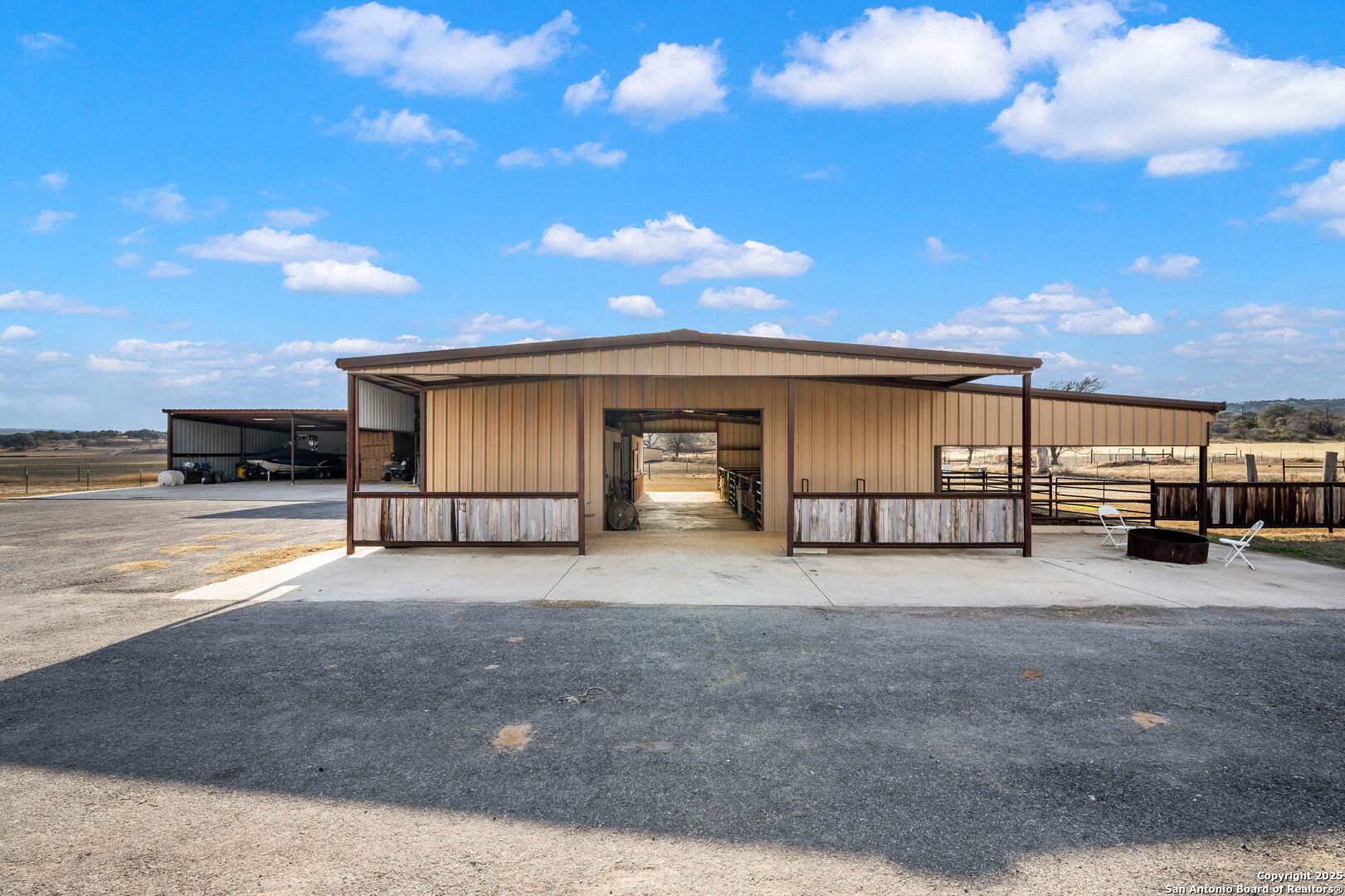 3065 CYPRESS CREEK RD
