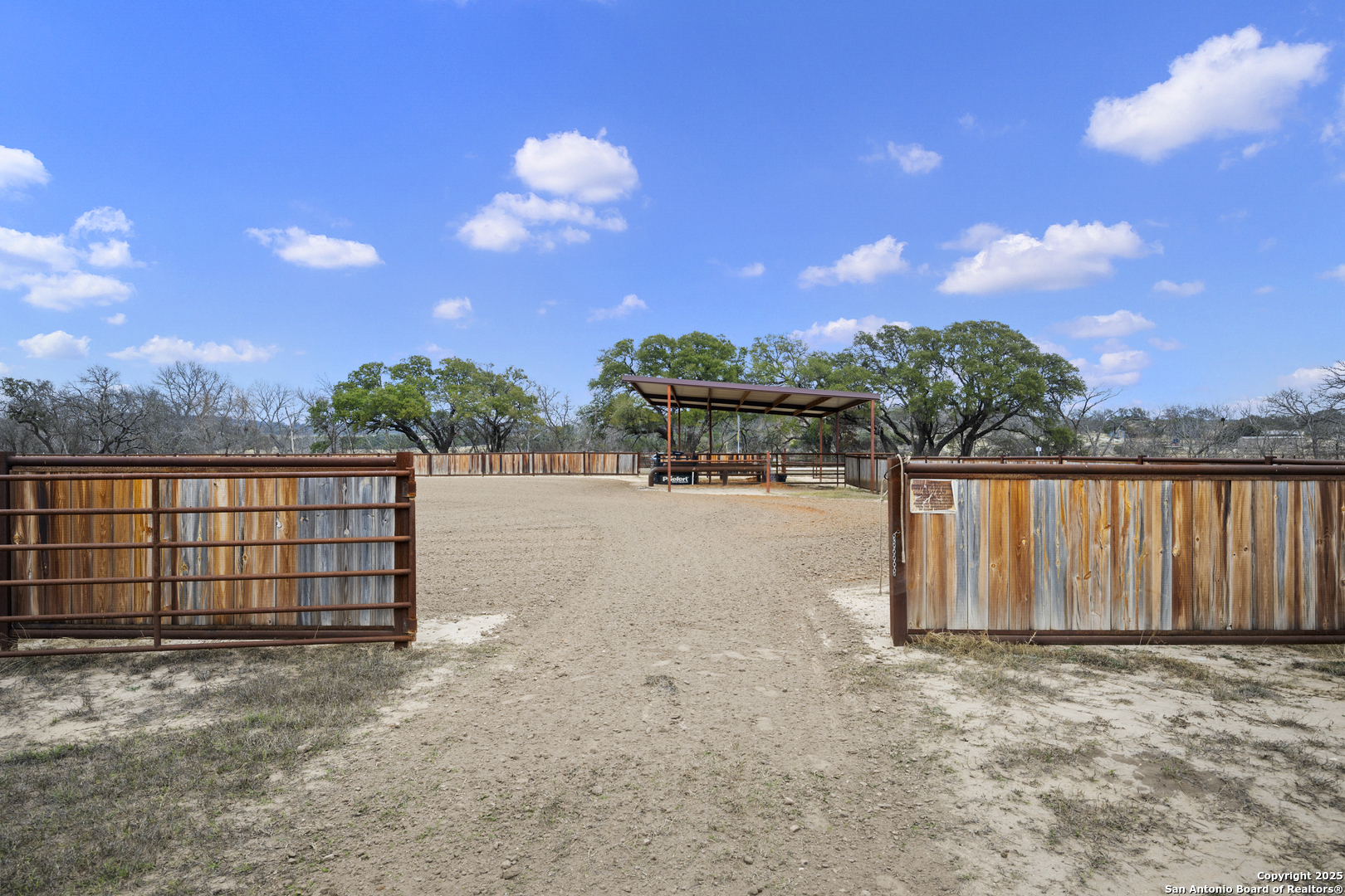 3065 CYPRESS CREEK RD