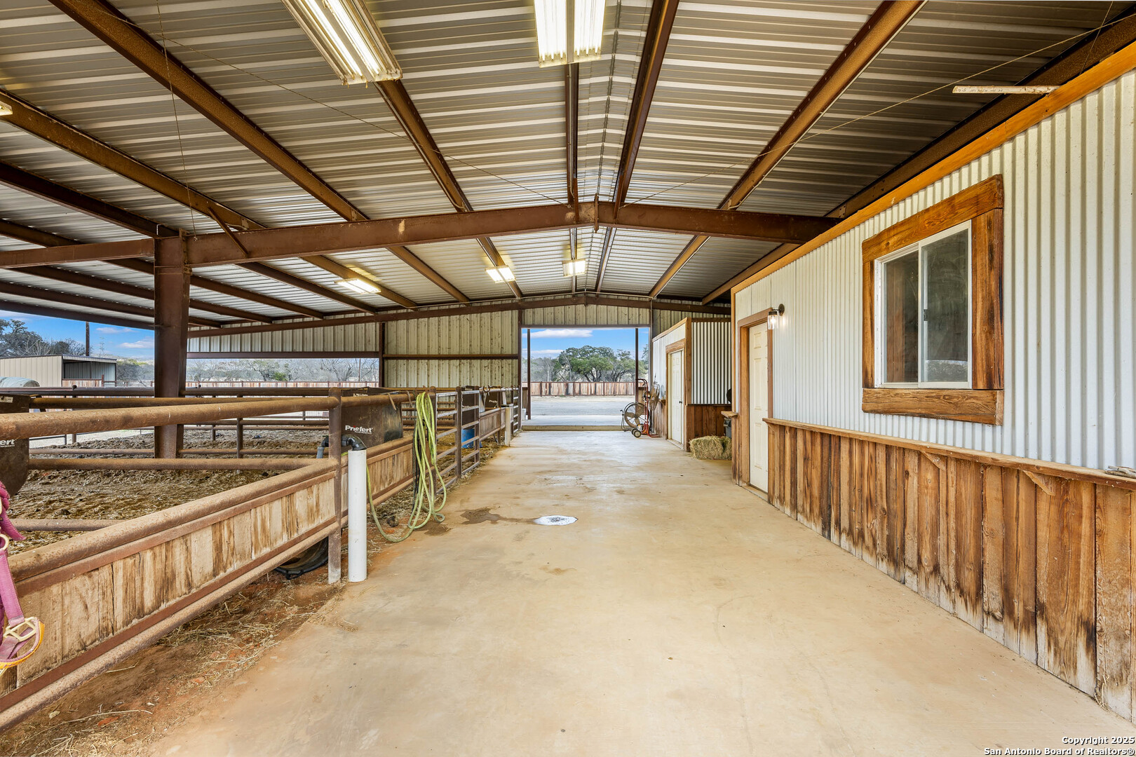 3065 CYPRESS CREEK RD