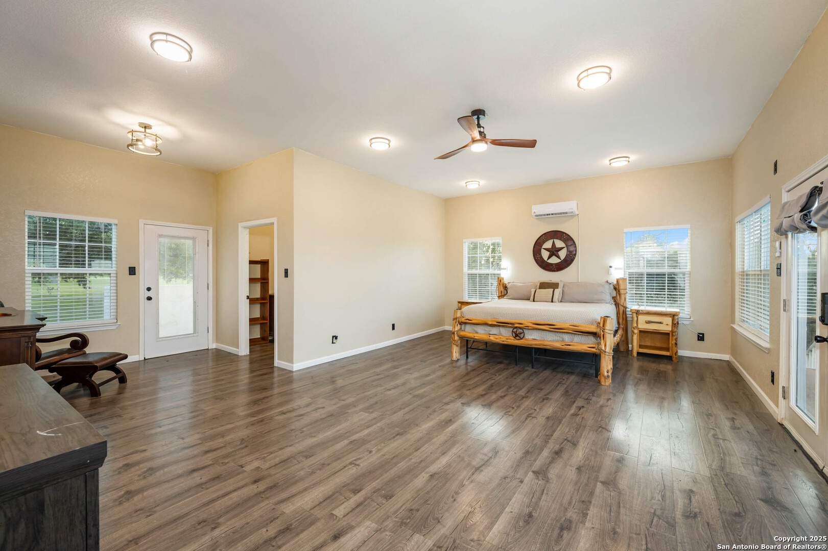 10655 rebecca creek