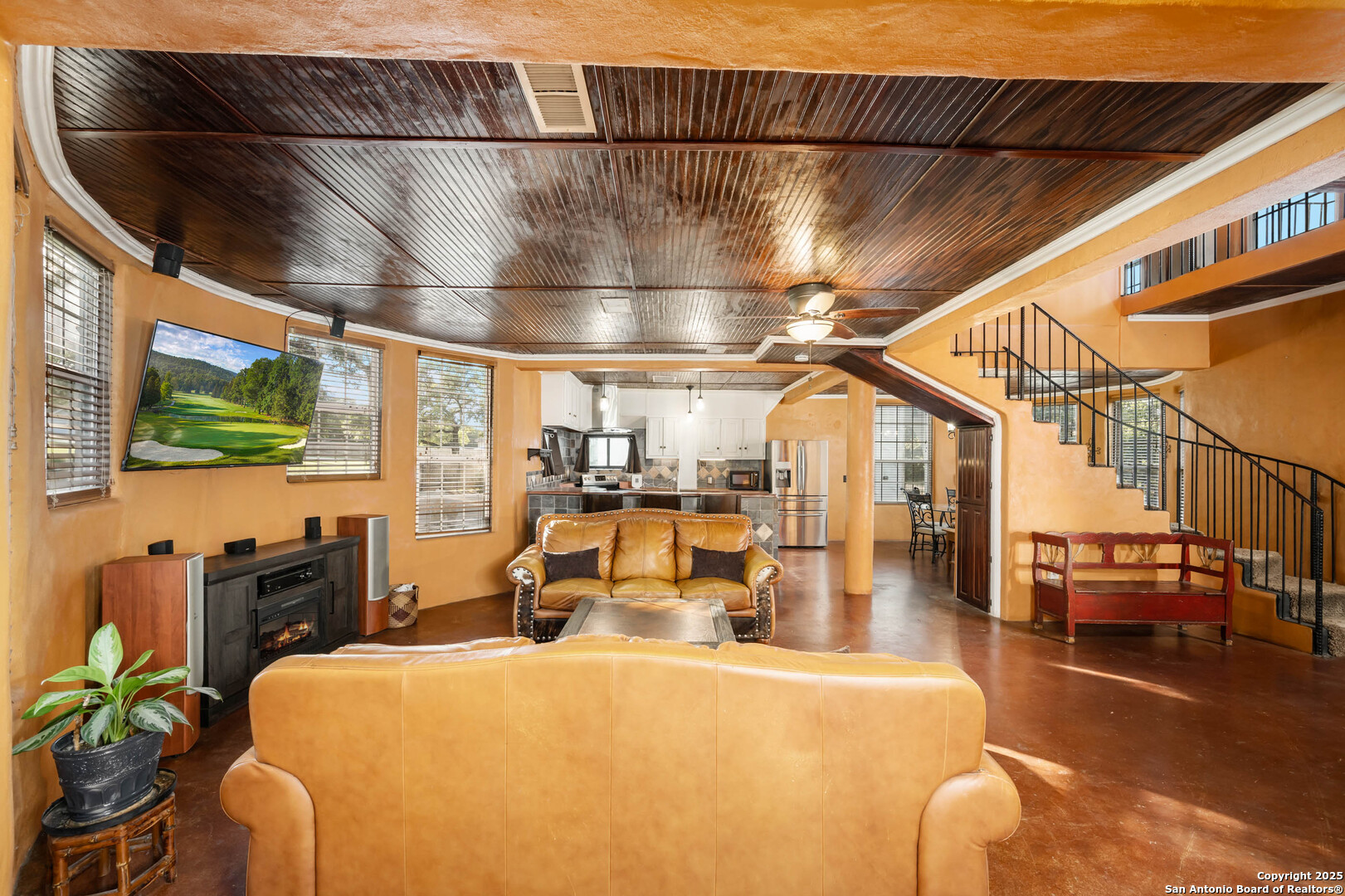 10655 rebecca creek