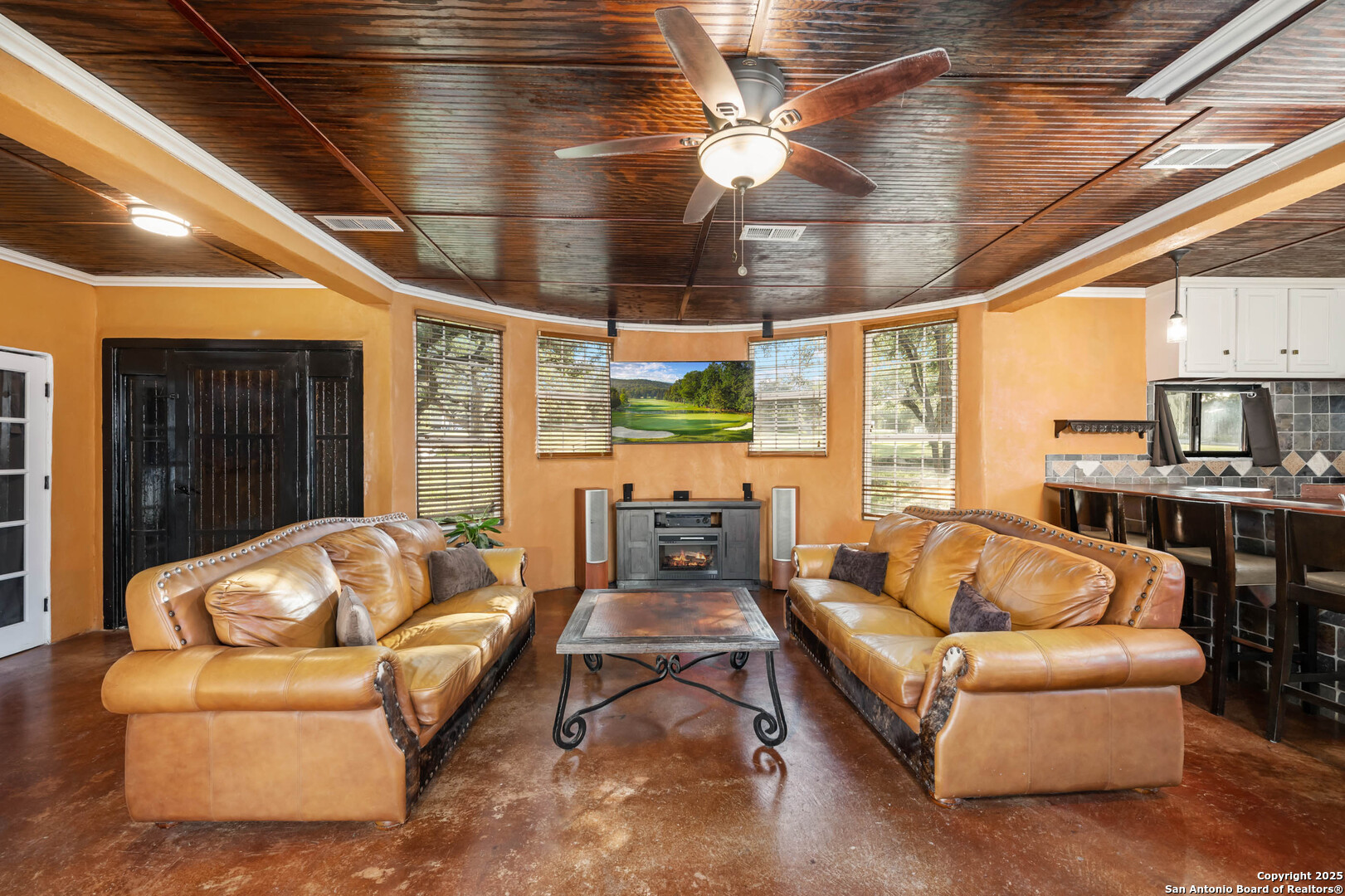 10655 rebecca creek