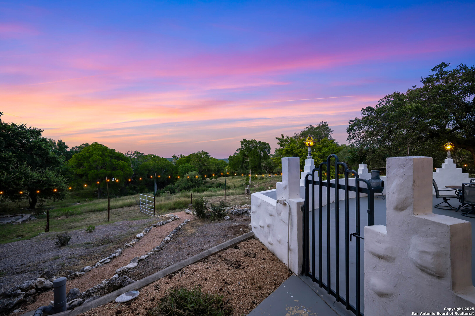 10655 rebecca creek
