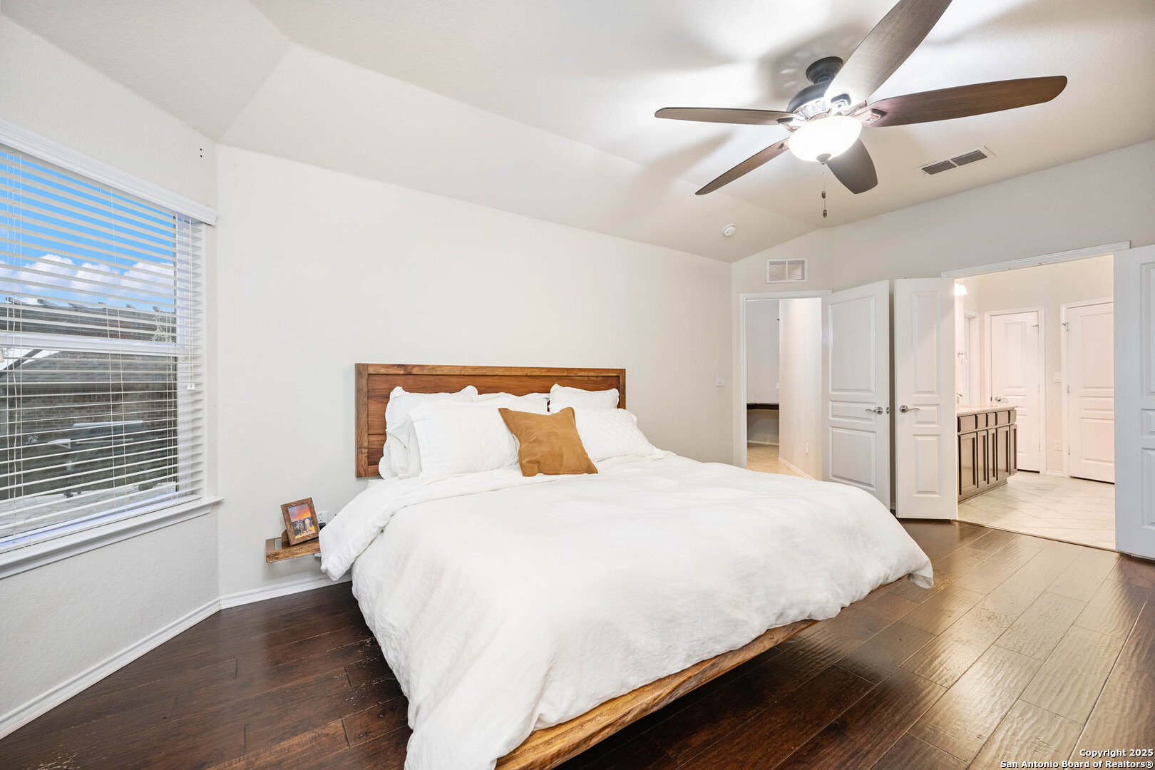 7415 Valle Mission