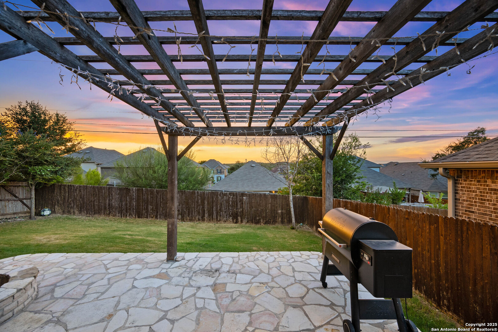 7415 Valle Mission
