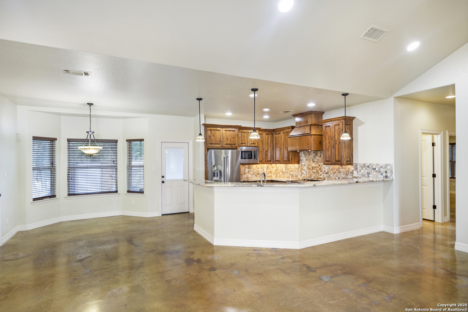 103 Oak Forest