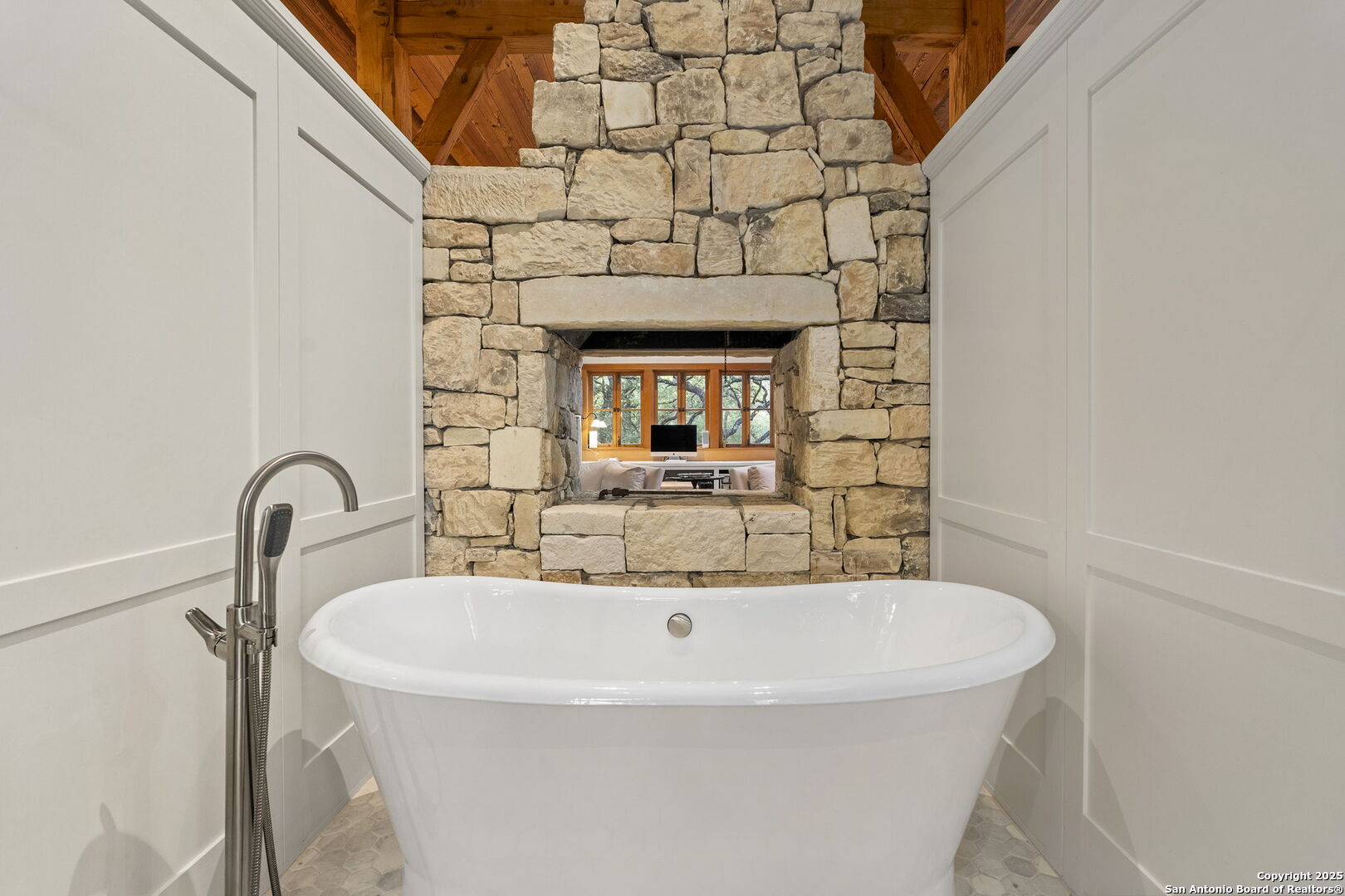 317 Limestone Creek