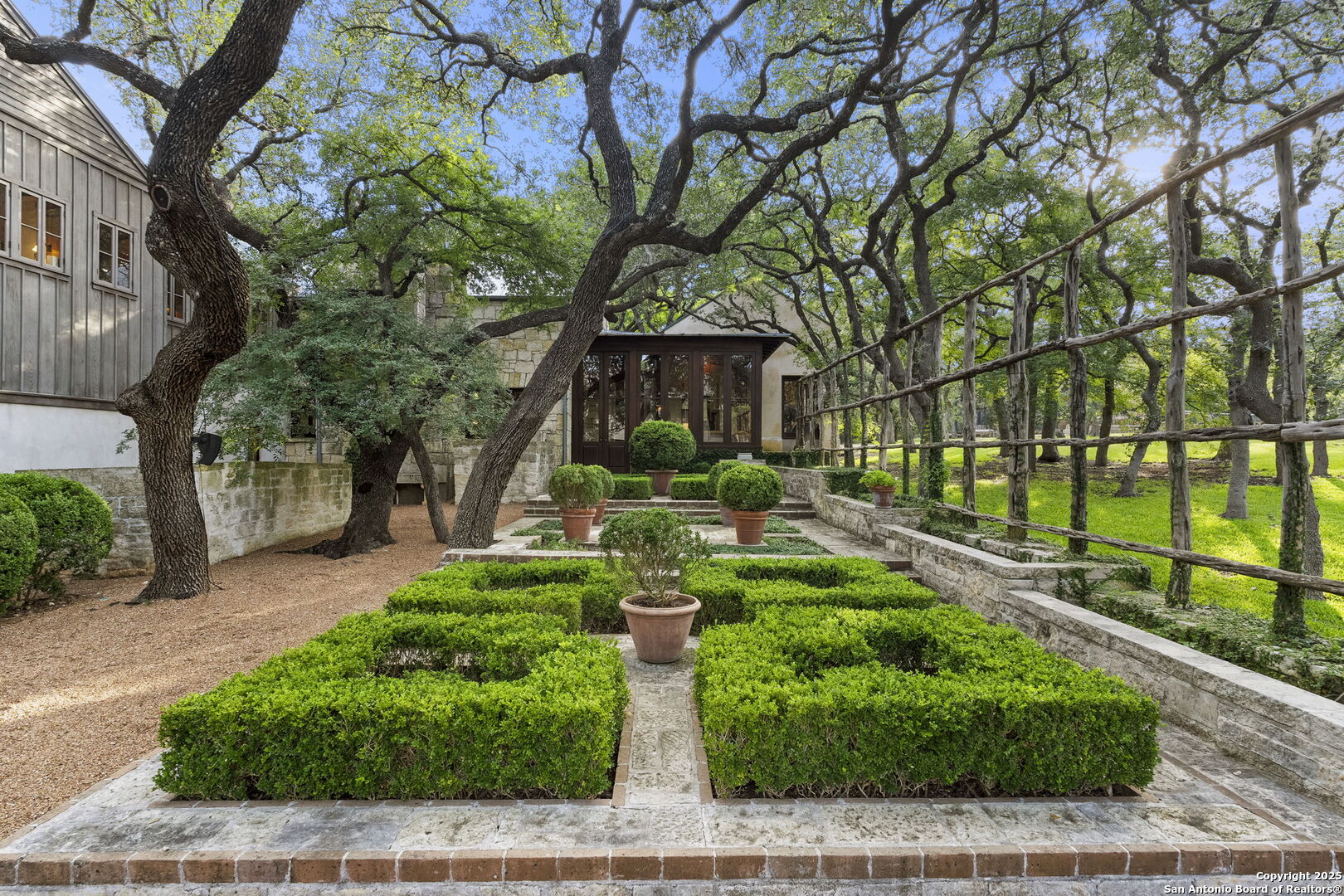 317 Limestone Creek