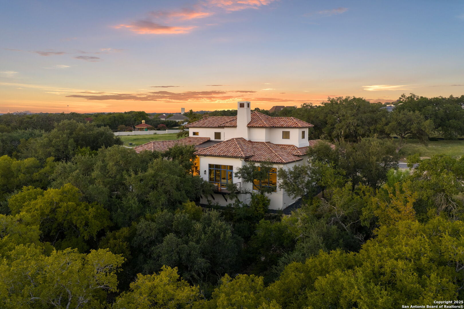 24627 Cliff Line Dr