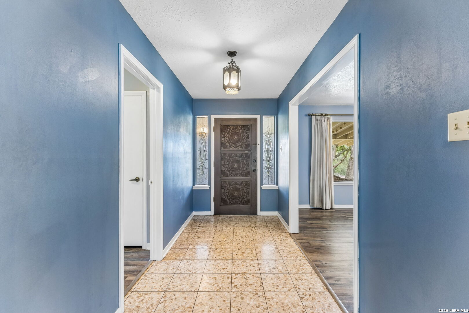 108 W LAUREL LN