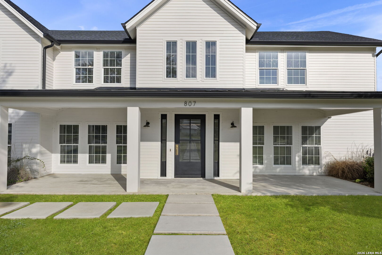 807 WADE RD