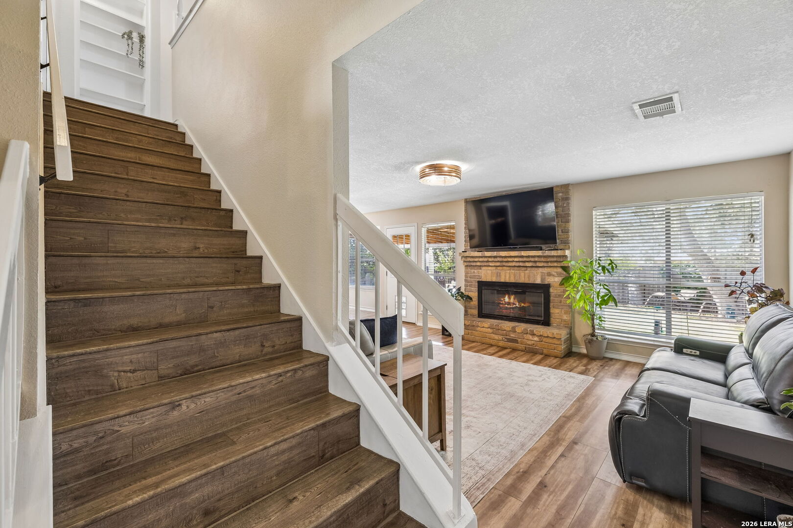 2131 Oak Peak