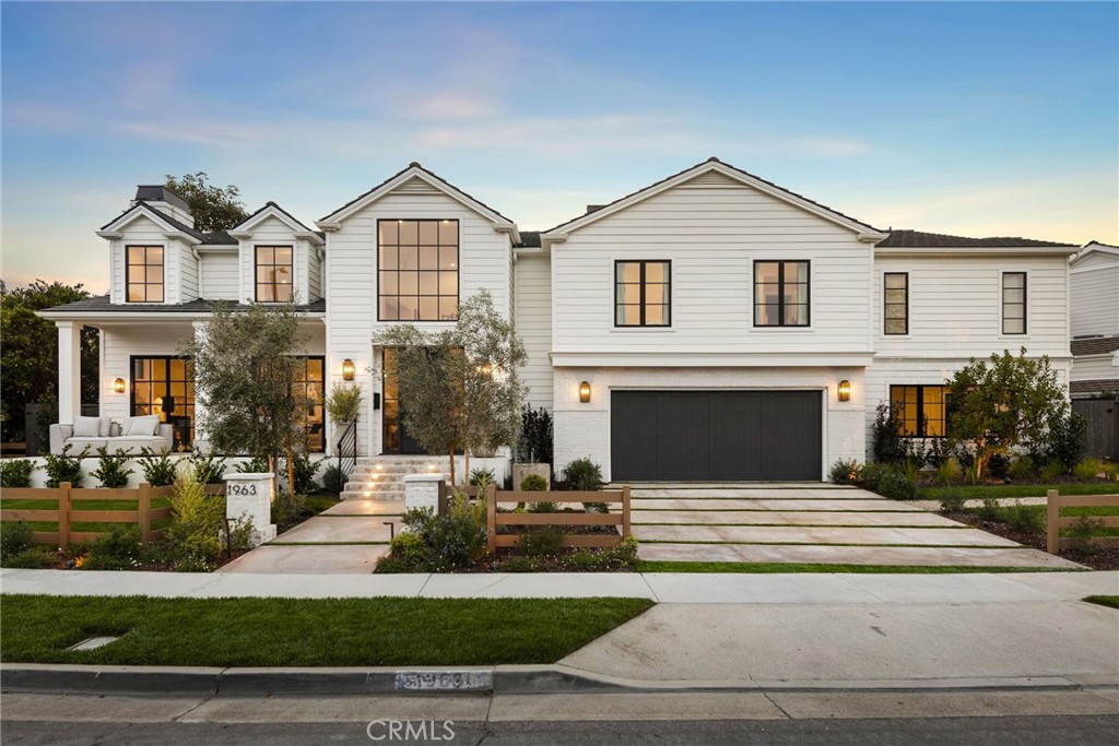 1963 Port Edward Place