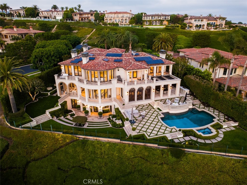 22 Pelican Crest Drive