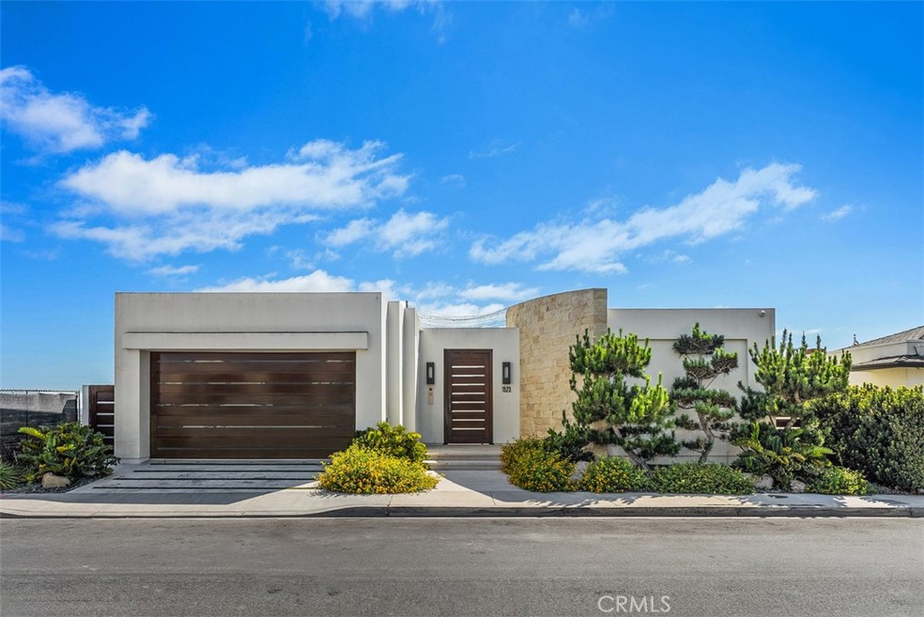 1523 Dolphin Terrace
