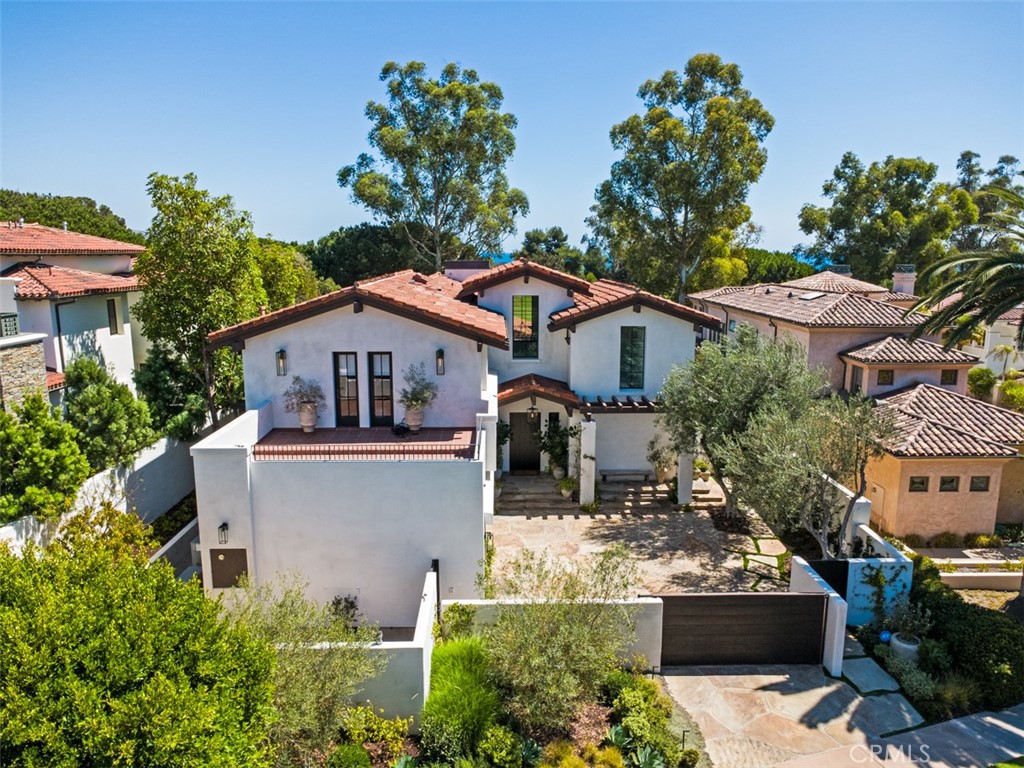 16 Pelican Point