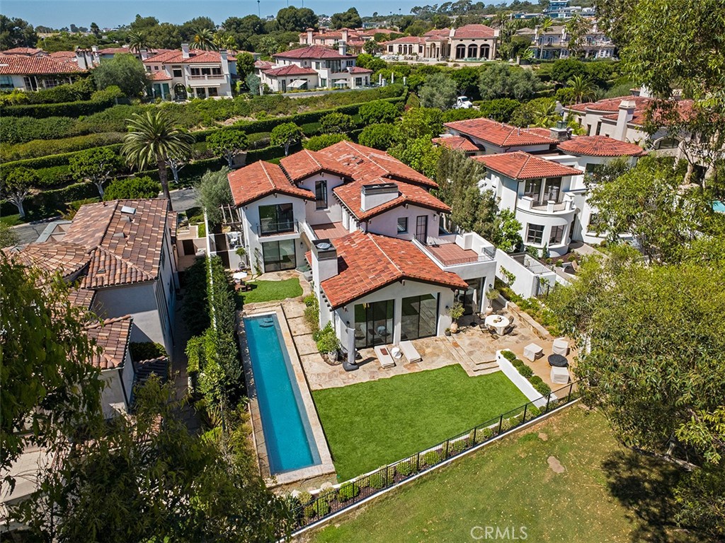 16 Pelican Point
