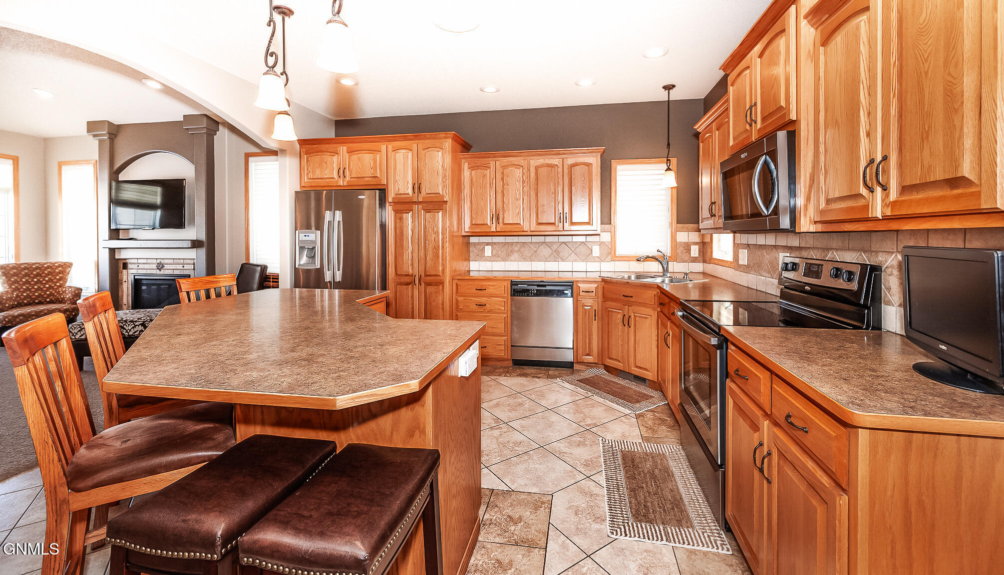 3445 Thunderbird Lane