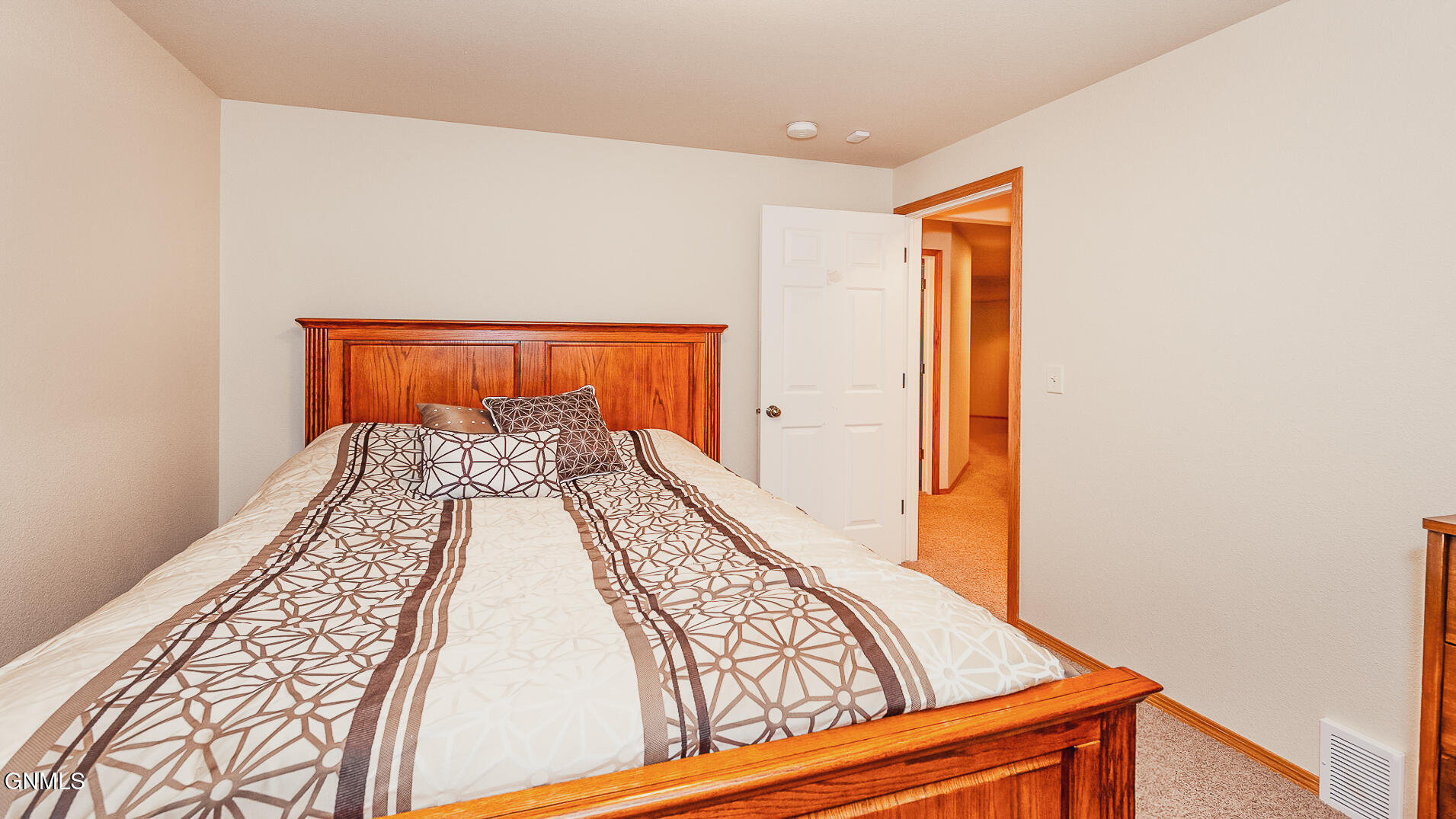 3445 Thunderbird Lane