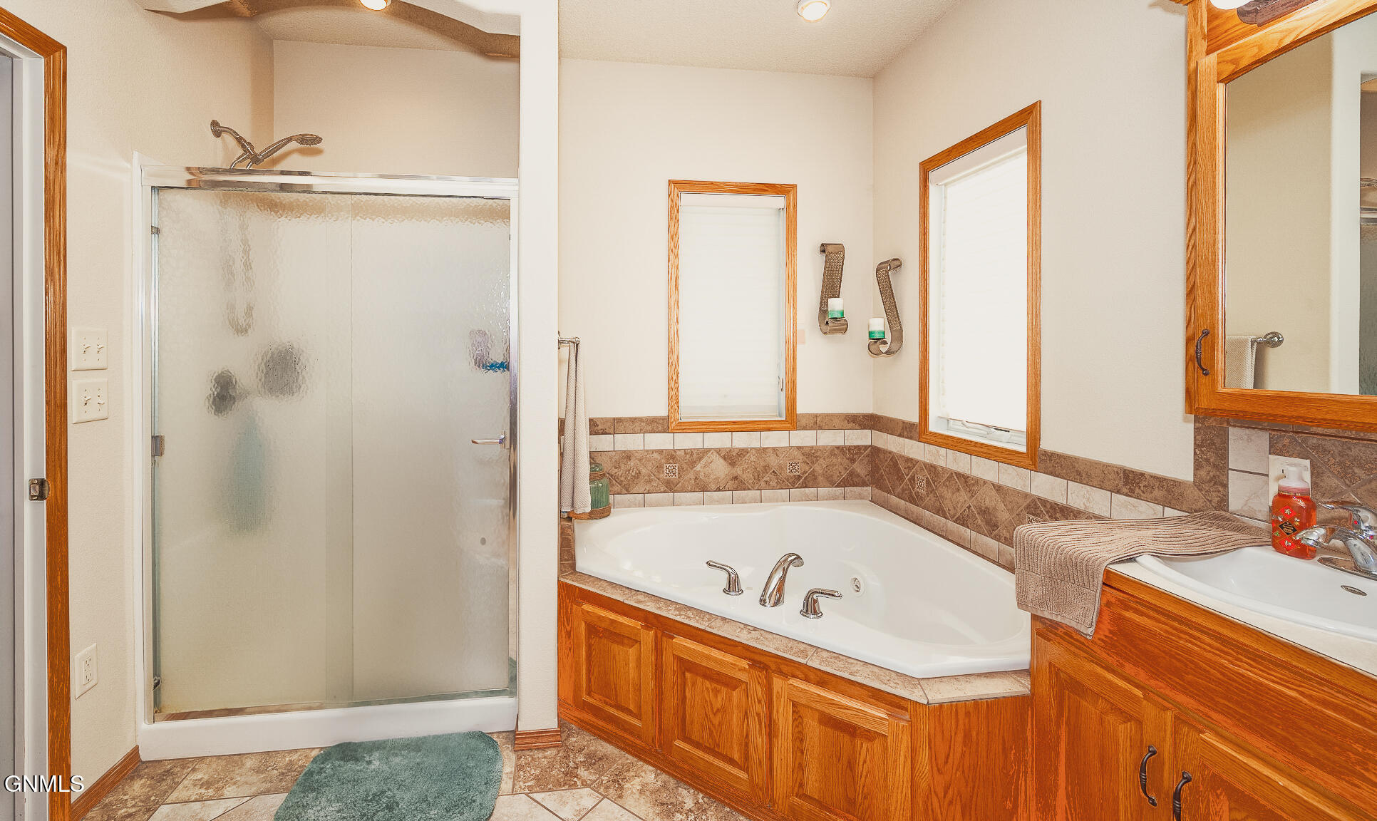 3445 Thunderbird Lane