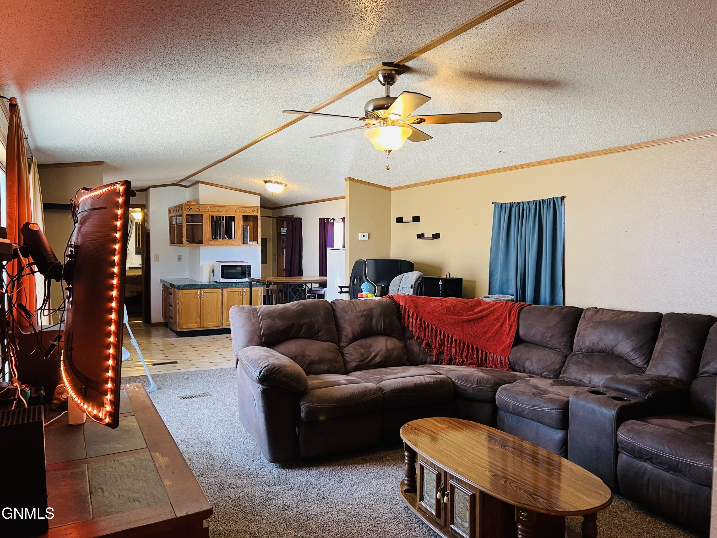 805 3rd Street SE